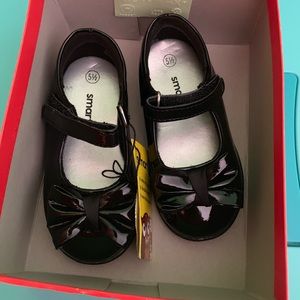 Little girl Black dress shoe size 5.5 NWT